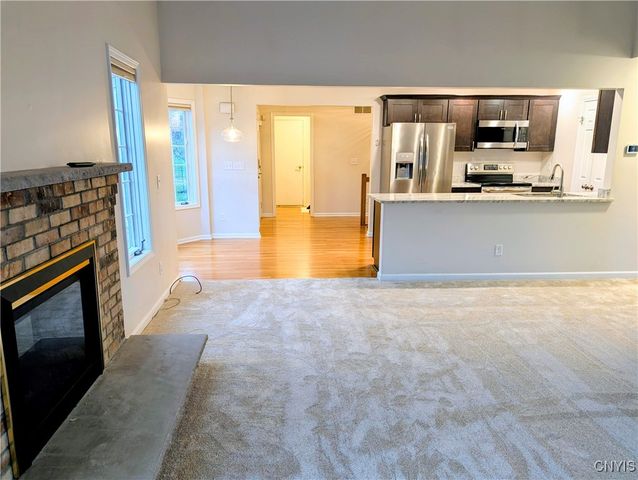 21 Nouveau Place, Perinton, NY 14450