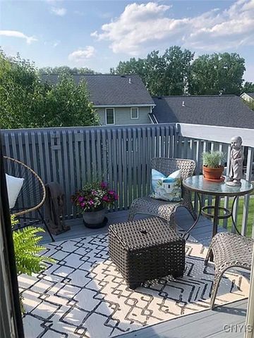 21 Nouveau Place, Perinton, NY 14450