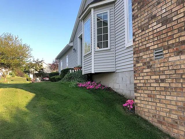 21 Nouveau Place, Perinton, NY 14450