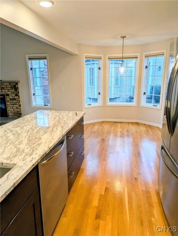 21 Nouveau Place, Perinton, NY 14450