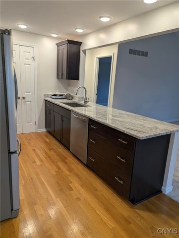 21 Nouveau Place, Perinton, NY 14450