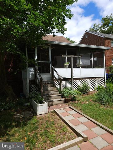 1714 61ST, Landover, MD 20785