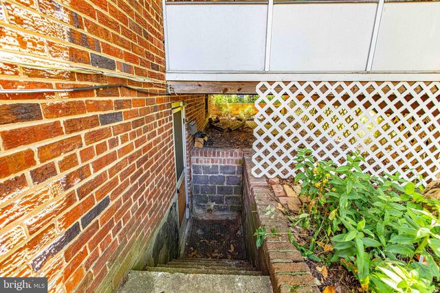 1714 61ST, Landover, MD 20785