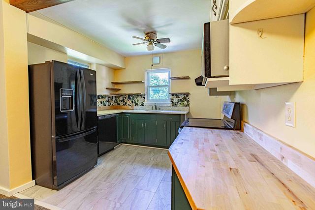 1714 61ST, Landover, MD 20785