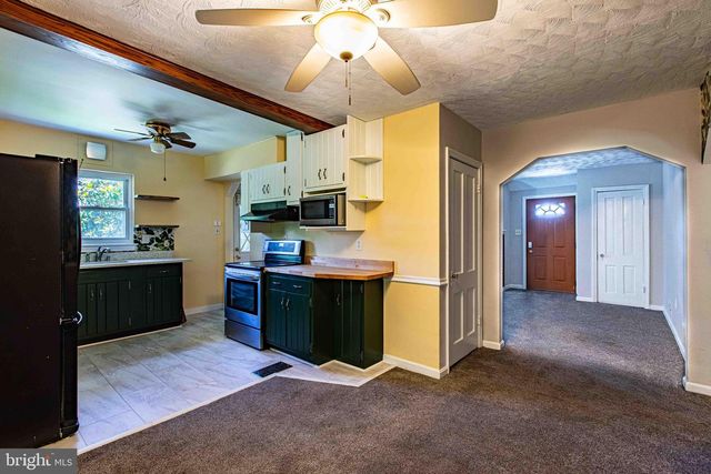 1714 61ST, Landover, MD 20785
