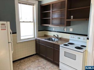 82 Park Avenue 1, Rutherford, NJ 07070