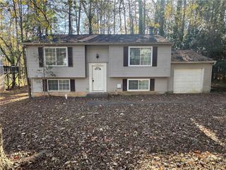 1882 CORDUROY Court, Lithonia, GA 30058