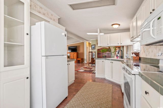 206 Weyburn St., Myrtle Beach, SC 29579