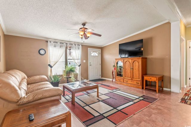 206 Weyburn St., Myrtle Beach, SC 29579