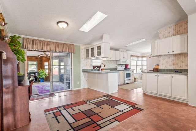 206 Weyburn St., Myrtle Beach, SC 29579