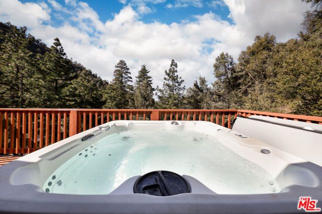 1412 Lassen Way, Pine Mtn Club, CA 93222