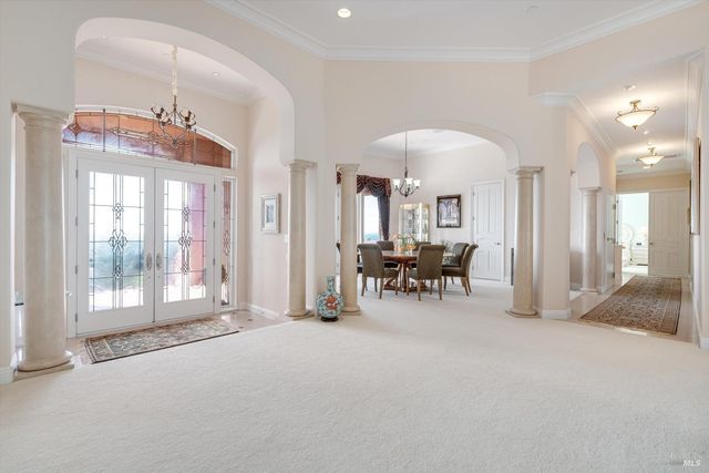 3729 Skyfarm Dr, Santa Rosa, CA 95403