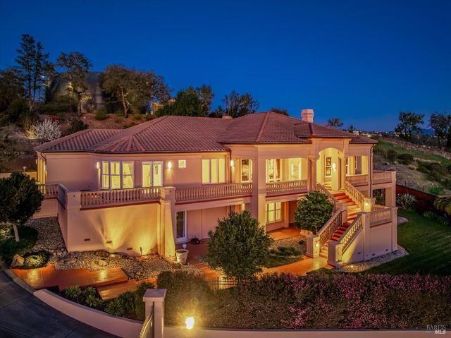 3729 Skyfarm Dr, Santa Rosa, CA 95403