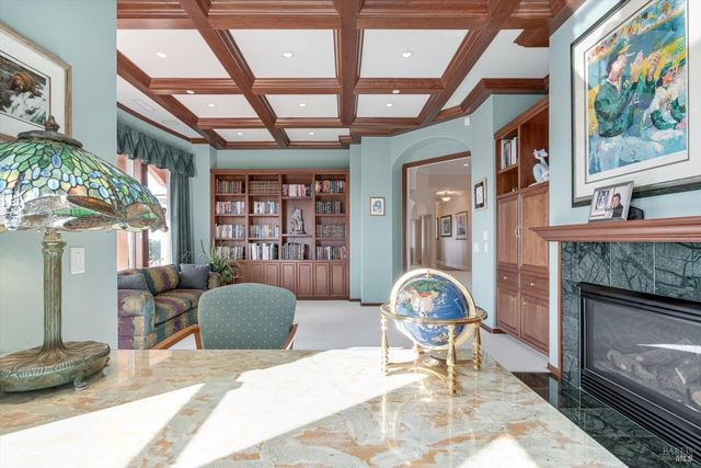 3729 Skyfarm Dr, Santa Rosa, CA 95403