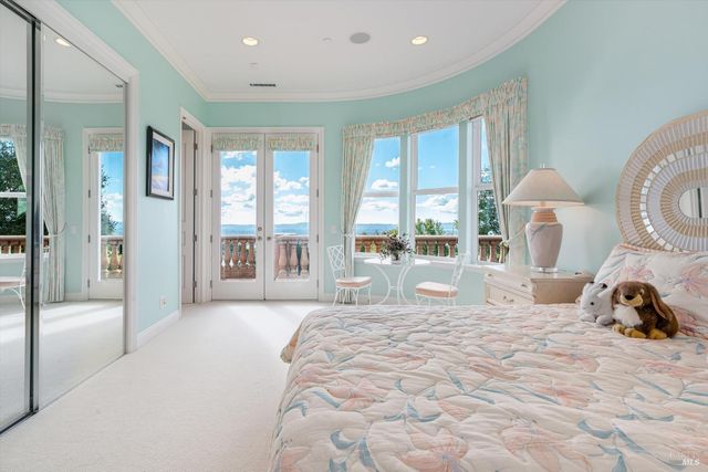 3729 Skyfarm Dr, Santa Rosa, CA 95403