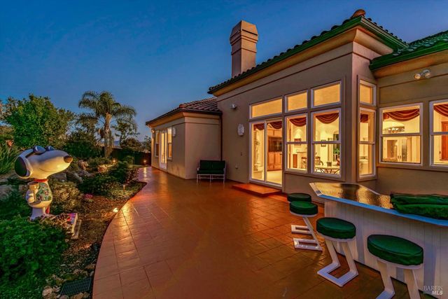 3729 Skyfarm Dr, Santa Rosa, CA 95403