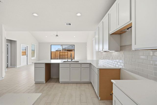 4032 Sun Burst Lane, Brookshire, TX 77423