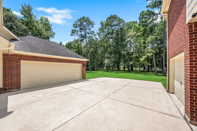 12319 Pin Oak Drive, Magnolia, TX 77354