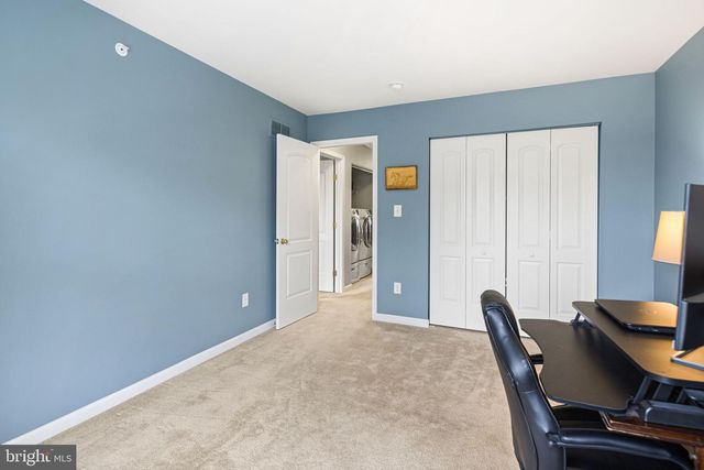 12 MUNRO RD, Newark, DE 19711