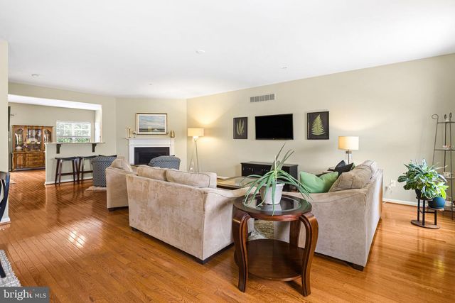 12 MUNRO RD, Newark, DE 19711