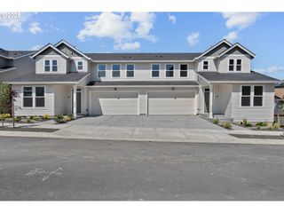 191 Se ACACIA Dr, Gresham, OR 97080