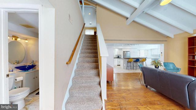 11813 VALE RD, Oakton, VA 22124