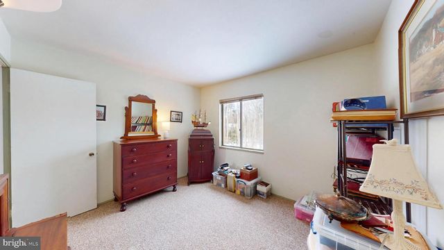 11813 VALE RD, Oakton, VA 22124