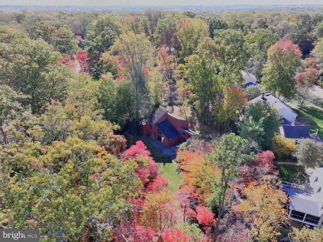 11813 VALE RD, Oakton, VA 22124