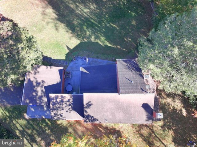 11813 VALE RD, Oakton, VA 22124