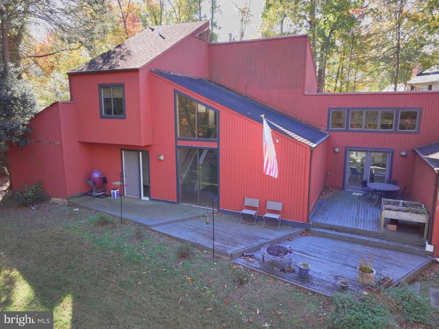 11813 VALE RD, Oakton, VA 22124