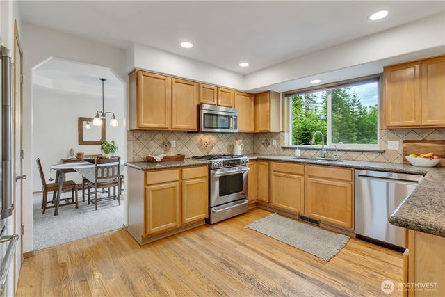 28539 298th Place SE, Ravensdale, WA 98051