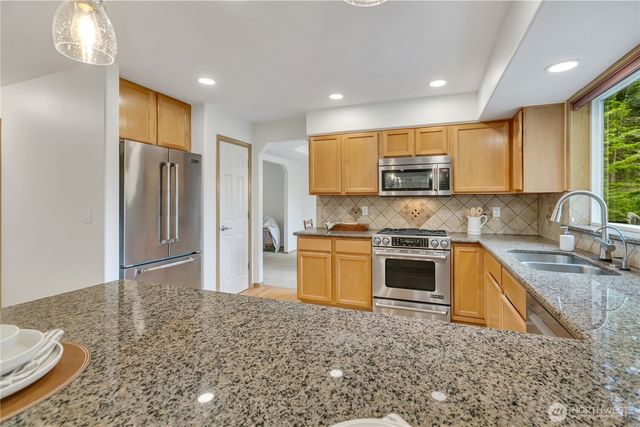 28539 298th Place SE, Ravensdale, WA 98051
