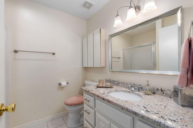 363 E Degraffenreid Street, Springfield, MO 65810