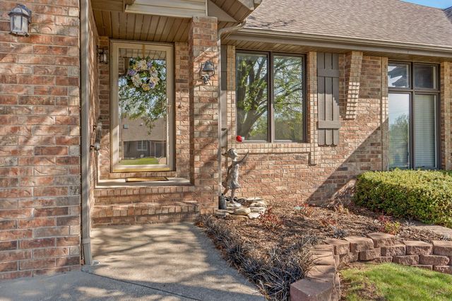 363 E Degraffenreid Street, Springfield, MO 65810