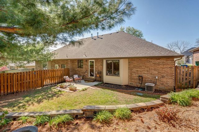 363 E Degraffenreid Street, Springfield, MO 65810