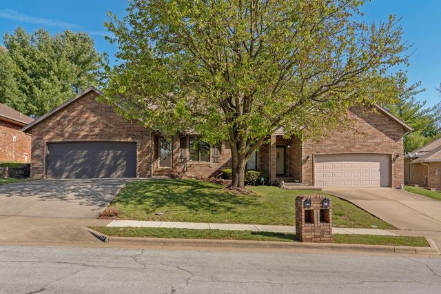 363 E Degraffenreid Street, Springfield, MO 65810