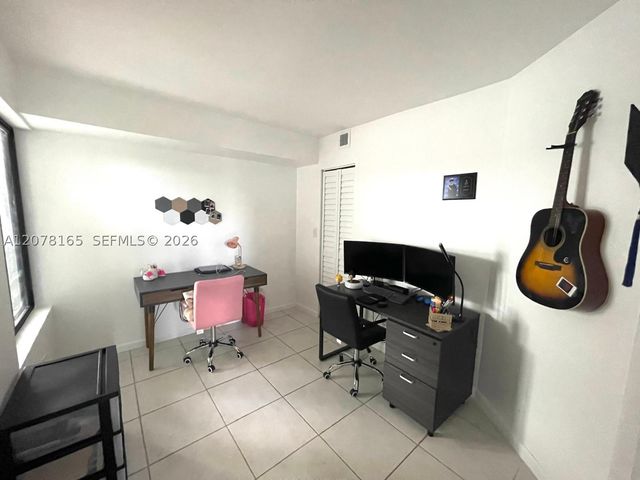 8365 SW 152nd Ave C-411, Miami, FL 33193