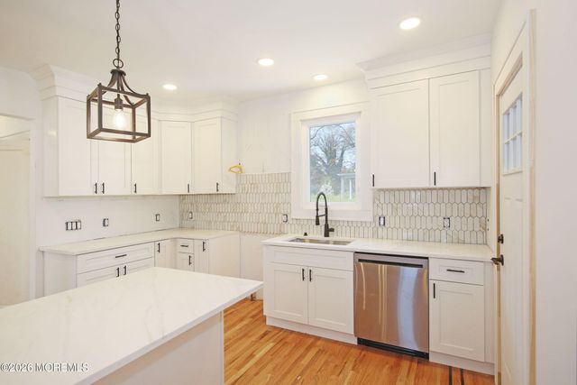 310 Branch Avenue, Little Silver, NJ 07739