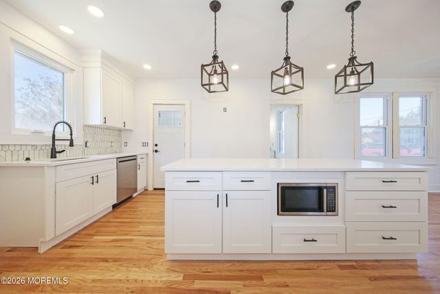310 Branch Avenue, Little Silver, NJ 07739