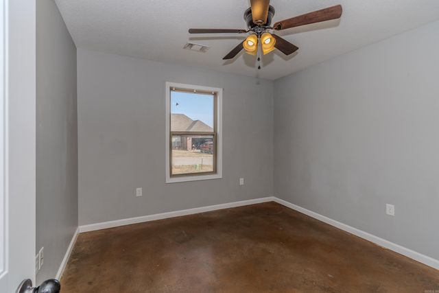 1108 AVA Lane, Paragould, AR 72450