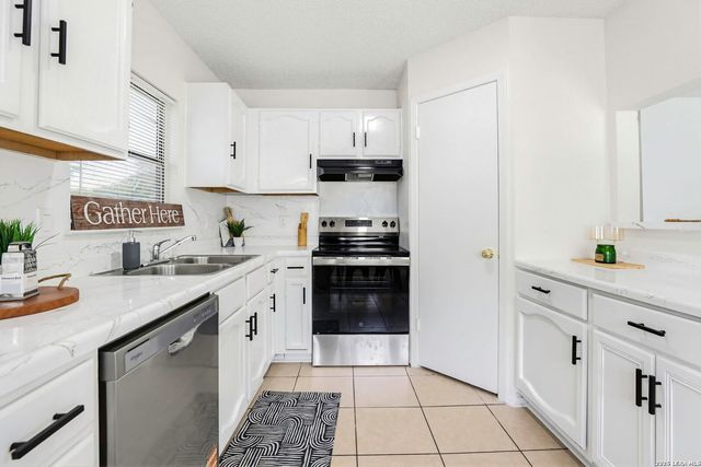 4983 DARE LN, San Antonio, TX 78217