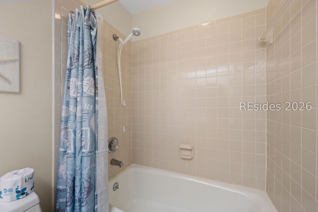 113 Shipyard Dr Apt 161, Hilton Head Island, SC 29928