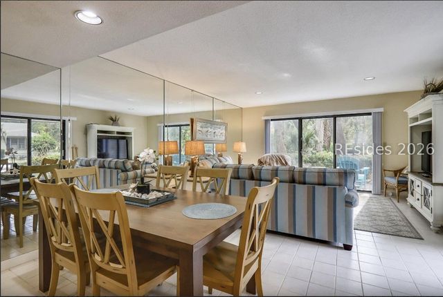 113 Shipyard Dr Apt 161, Hilton Head Island, SC 29928