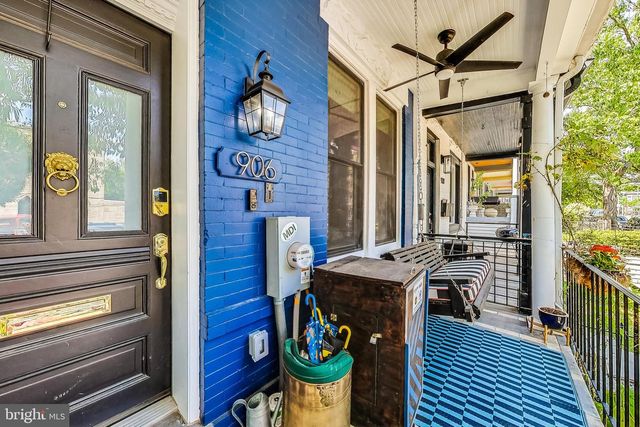 906 8TH ST NE, Washington, DC 20002