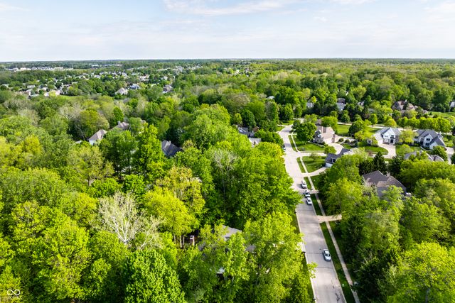 0 Chase Oak Court, Zionsville, IN 46077