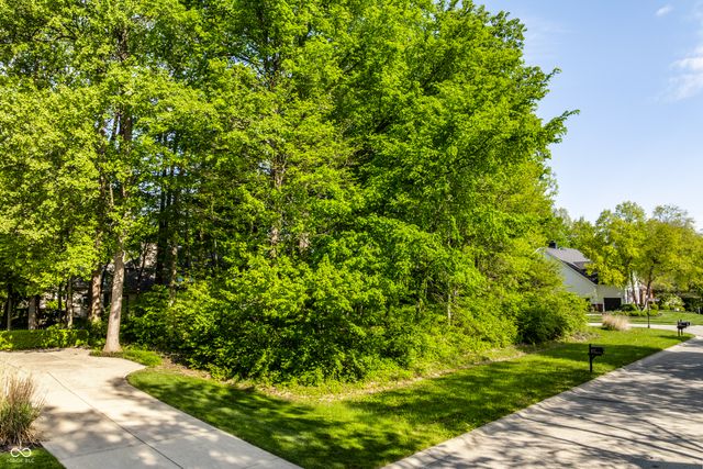 0 Chase Oak Court, Zionsville, IN 46077
