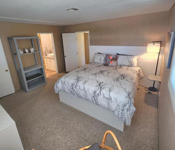 38432 Poppet Canyon Drive, Palm Desert, CA 92260