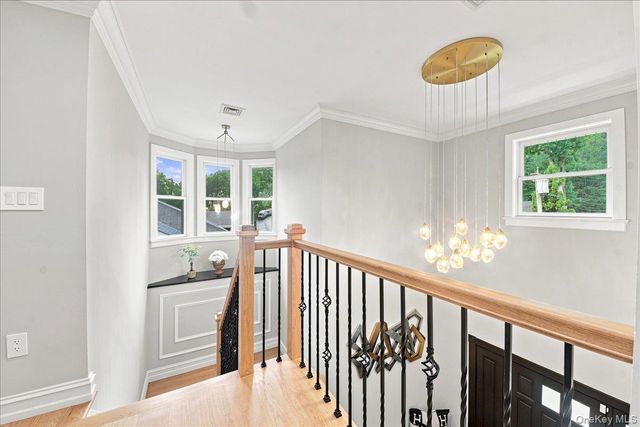 65 Wildway, Bronxville, NY 10708