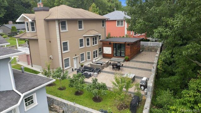 65 Wildway, Bronxville, NY 10708