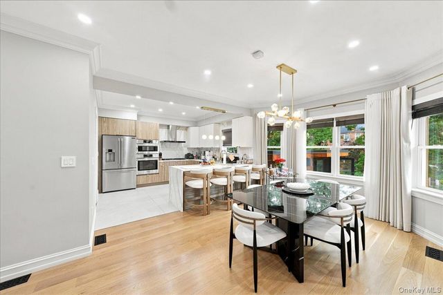 65 Wildway, Bronxville, NY 10708